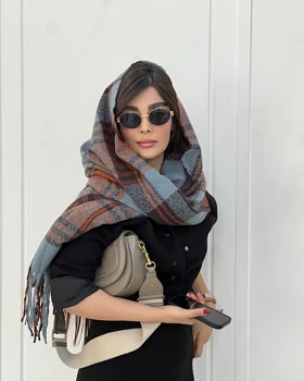 shawl 0245