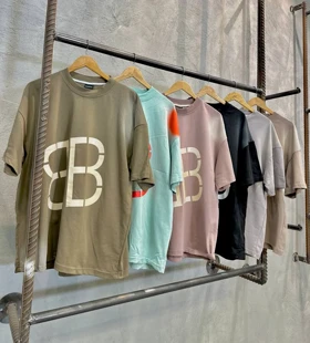 تیشرت بالنسیگاچاپ پیش و پشت