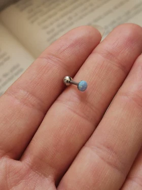 پیرسینگ گوش اوپال