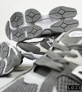 کفش کتانی زنانه خاکستری NEW BALANCE 9060