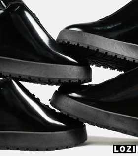 نیم بوت مردانه و زنانه مشکی ورنی UGG