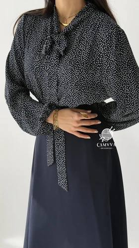 شومیز سرمه ای طرحدار