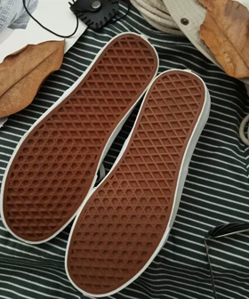 اسنیکرزبرزنتی