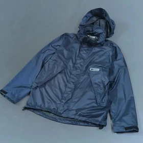 Size M-S بادگیر ضد باران اورجینال برند BERGHAUS آلمان