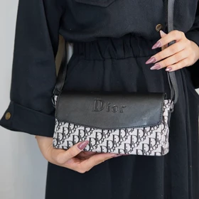 کیف دوشی زنانه مارک پکه دار