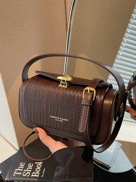 کیف دوشی صندوقی وارداتی برند Fashion & bags کد 2857 (قهوه ای)