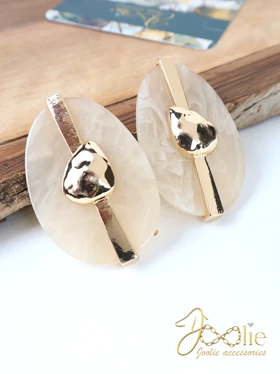 گوشواره زنانه میناکاری مدل آنا کد E1248 (کرم)