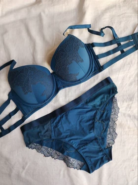 ست شورت و سوتین جکدار فنردار اروپایی کد: 5078