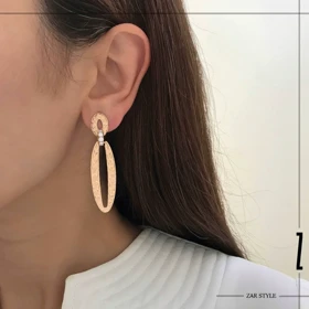 گوشواره آویزی بیضی تراشه و نگین