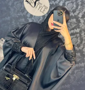 مانتو عبایی ساتن سنگدوزی کد : 8199