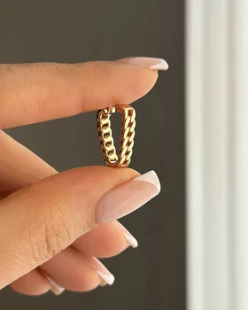 گوشواره مثلثی کارتیر ژوپینگ