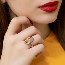 انگشتر نگین‌دار طرح طلا برند ژوپینگ