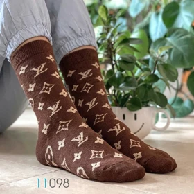 جوراب ساق‌دار آنتی باکتریال طرح LV