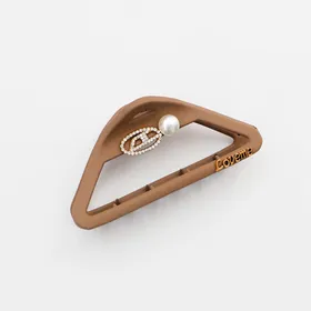 کلیپس مثلثی لاومی کد 880