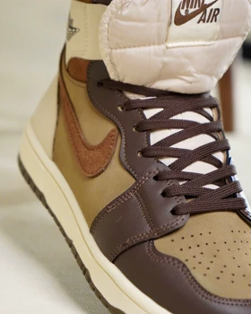 کتانی ساق‌دار زنانه جردن 1 (ولنتینو)