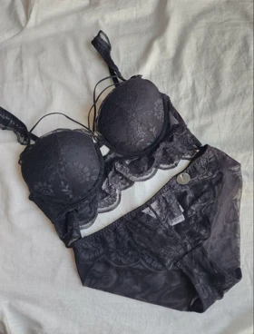 ست شورت و سوتین اروپایی هارنس دار کد: 9003