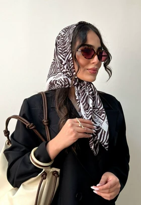 روسری مینی تیساناز کد 2010198 (کد 6)