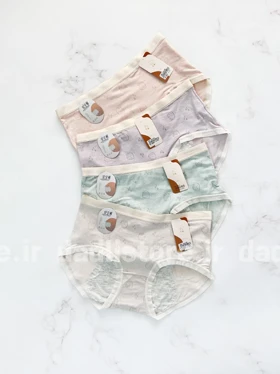 شورتکس قاعدگی ویسکوز طرح توت فرنگی