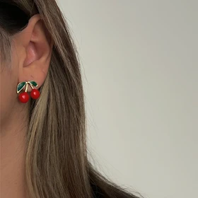 گوشواره زنانه مینیمال آلبالو کد 900