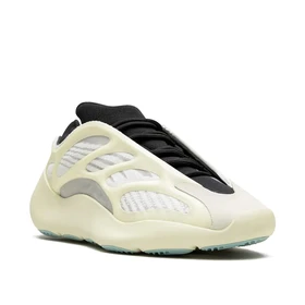 کتانی آدیداس یزی بوست 700 وی3 کرمی Adidas yeezy boost 700 v3 cream