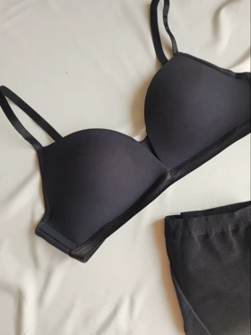 ست شورت و سوتین اسفنجی بدون فنر NBB کد: 4776