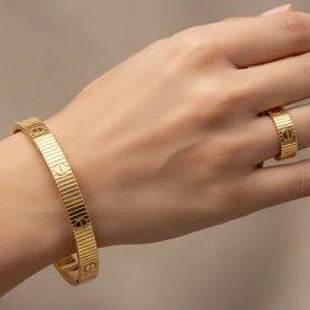 نیم ست دخترانه مدل کارتیه خطی