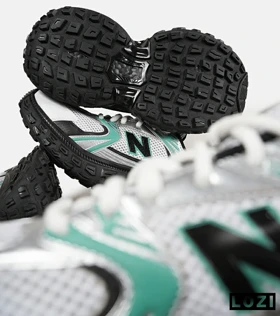 کفش کتانی مردانه و زنانه سفید سبز مشکی NEW BALANCE 530 V02