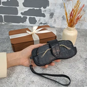 قاب عینک چرم طبیعی مدل فانتزی