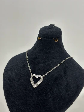 گردنبند نقره زنانه قلب نگین‌دار 997