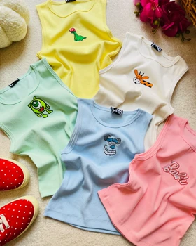 تاپ گلدوزی