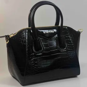 کیف جیوانچی (مشکی ورنی)