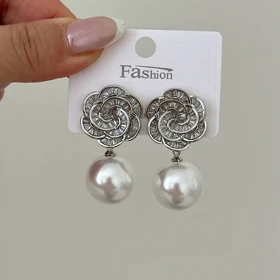 گوشواره مجلسی گل مرواریدی کد 675