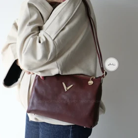 کیف زنانه دوشی مدل تامیا (زرشکی)