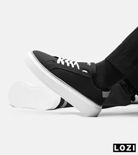 کفش اسنیکرزمردانه مشکی PULL & BEAR