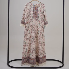 پیراهن هندی منگوله‌دار