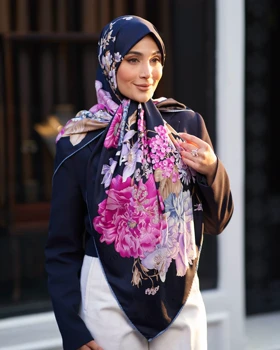 روسری ابریشم ژاکارد قواره 140 30208