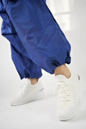 کتانی زنانه موگو muggo