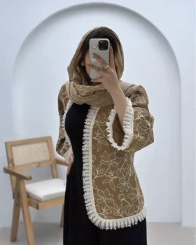 کت مروارید مزونی