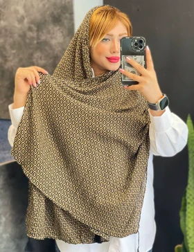 شال پلیسه طرحدار ماندانا کد : L175