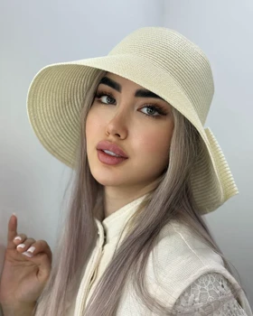 کلاه ساحلی پشت پاپیون