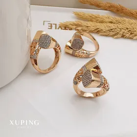 انگشتر نگین‌دار طرح طلا برند ژوپینگ