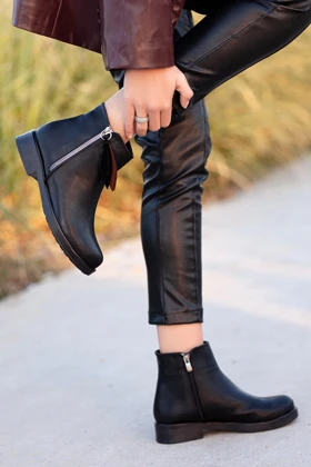 بوت و نیم بوت زنانه داکستورز daxtors