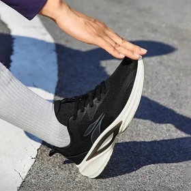 کفش ورزشی مردانه 361 درجه مدل 672412234-4