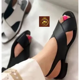 صندل زنانه پشت‌باز و جلو باز F 189