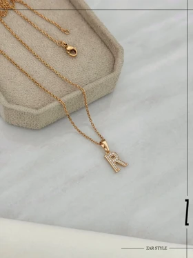 گردنبند حروف نگین‌دار