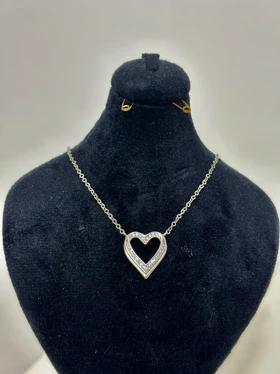 گردنبند نقره زنانه قلب نگین‌دار 997