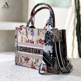 کیف دیور Small Dior Book Tote A02 (نسکافه‌ای)