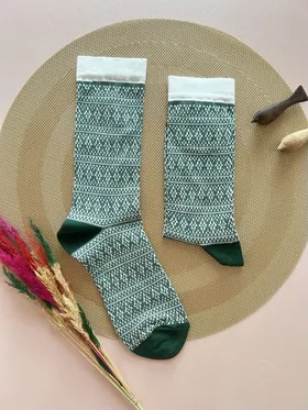 جوراب ساق بلند طرح سنتی