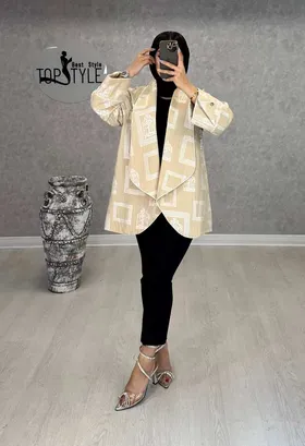 مانتو ورساچه کد : 7989