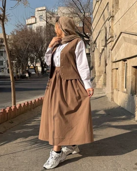 ست دوتیکه جلیقه و دامن مدل پانی کد 2842